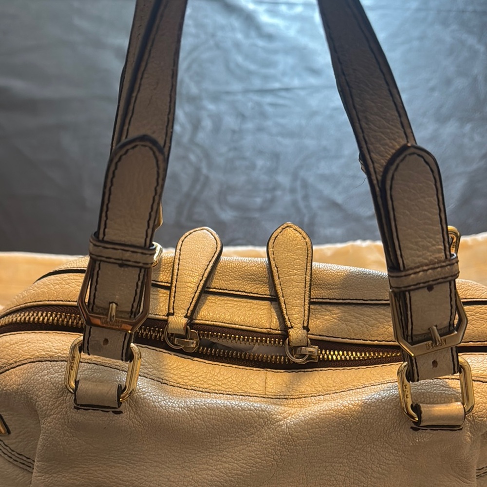MCM Authentic Elegant Cream Handbag - Picture 8 of 16